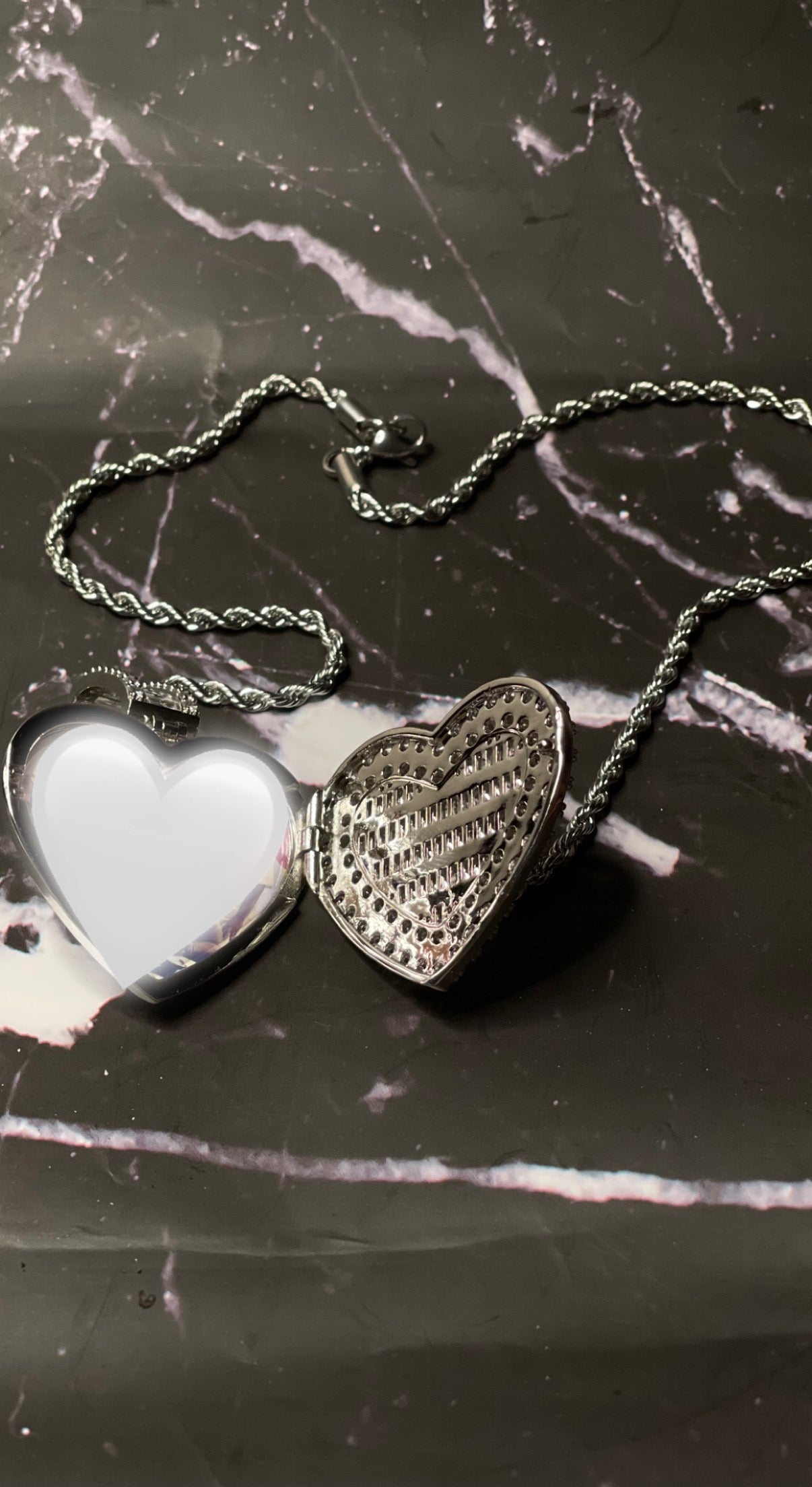 Mi Amor Locket